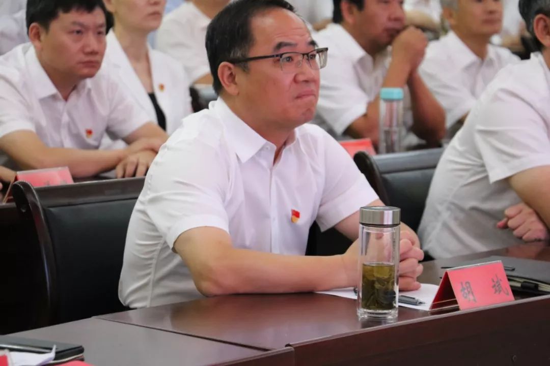 县委副书记,县长胡斌,县委副书记朱振华,县委副书记,副县长夏美春,县